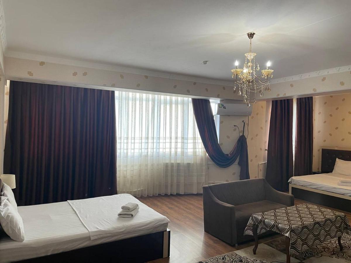 Garden Plaza Hotell Navoi Exteriör bild